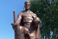 Обновлённый монумент героям-освободителям торжественно открыли в Старооскольском горокруге