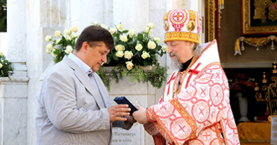 1034-летие со Дня Крещения Руси в Белгороде отметили торжественным богослужением на Соборной площади 