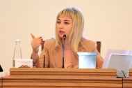 Ольга Павлова: депутатский корпус должен помогать медикам сам и объединить общественность для организации волонтёрских акций
